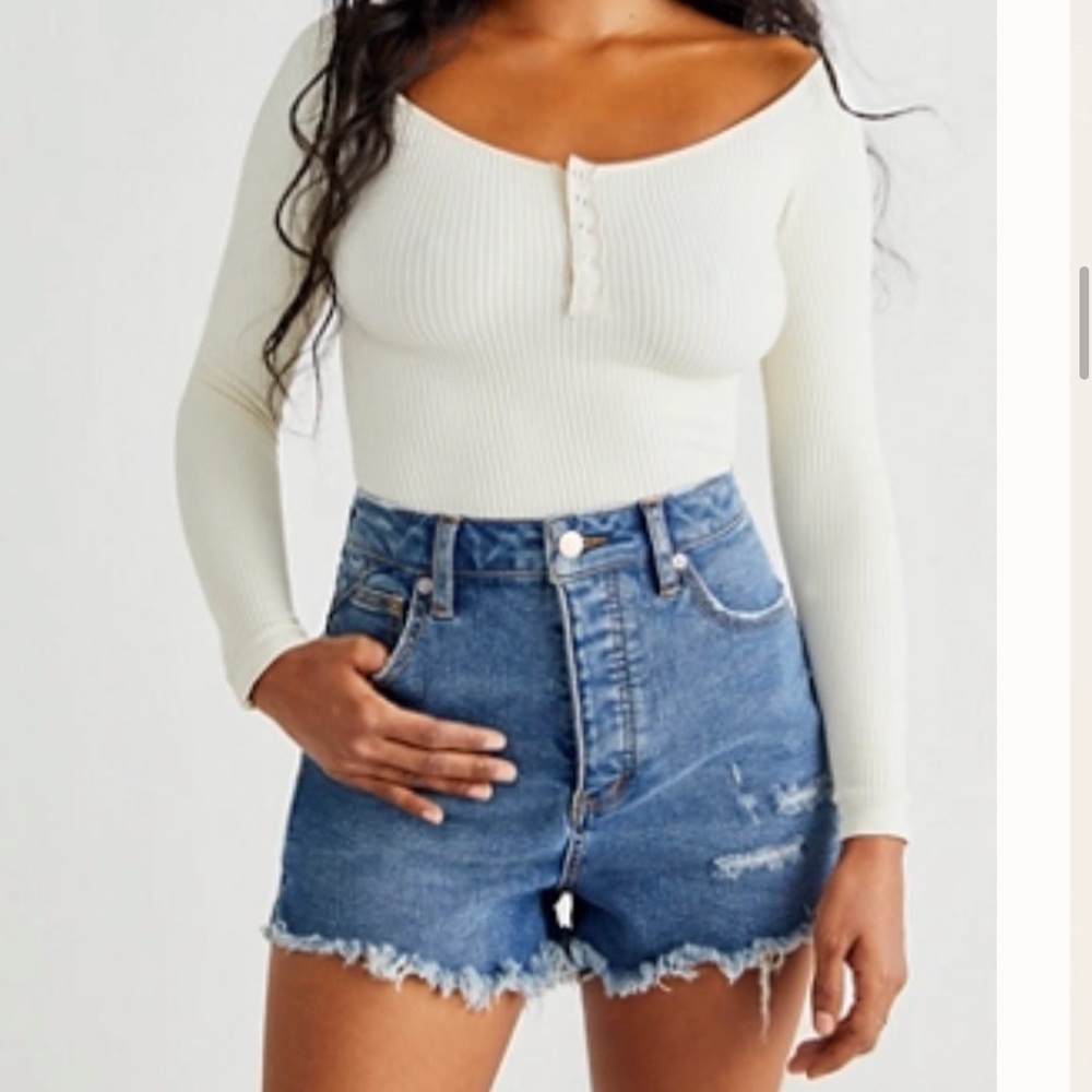 CRVY Vintage High-Rise Shorts